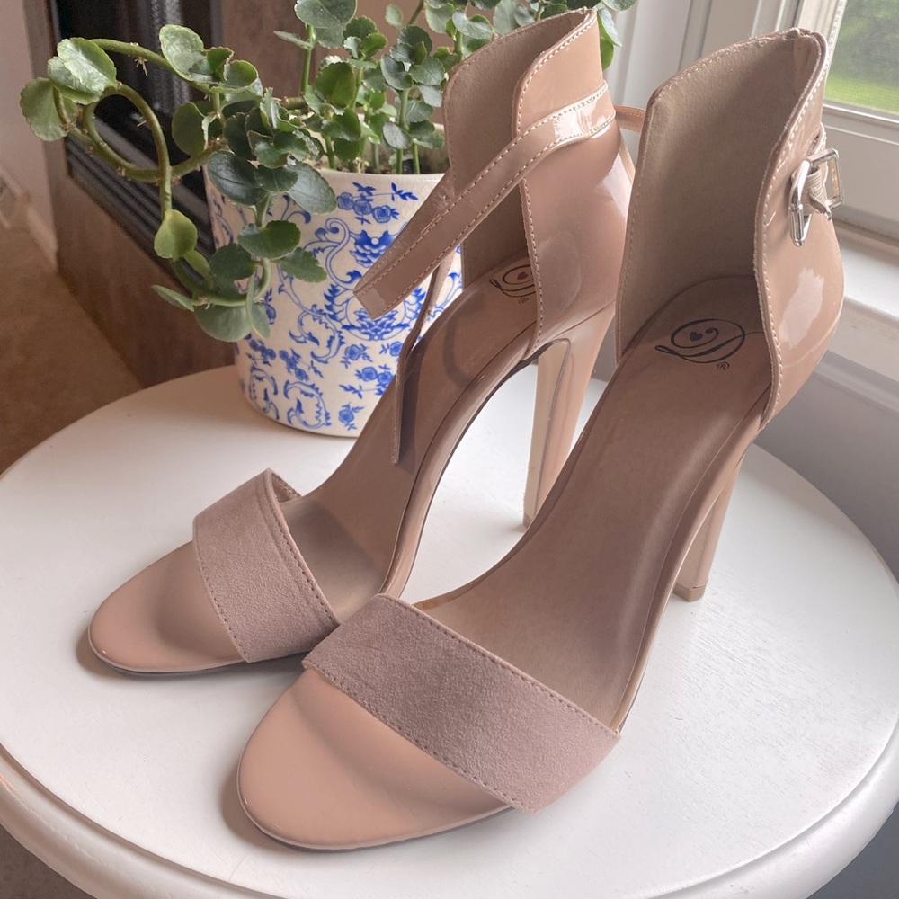D brand high heel sandals